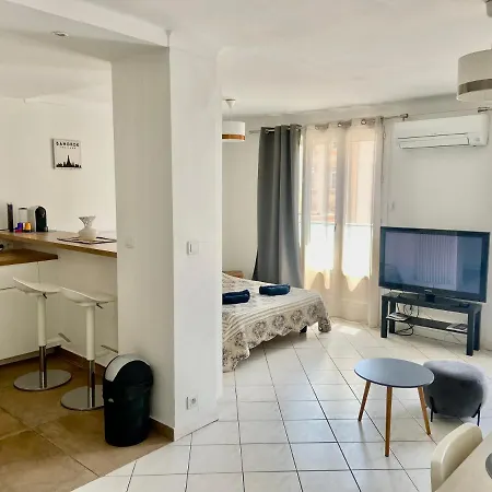 Appartement Confortable Pres De La Plage Catalane Et Pharo Marseille Exterior photo